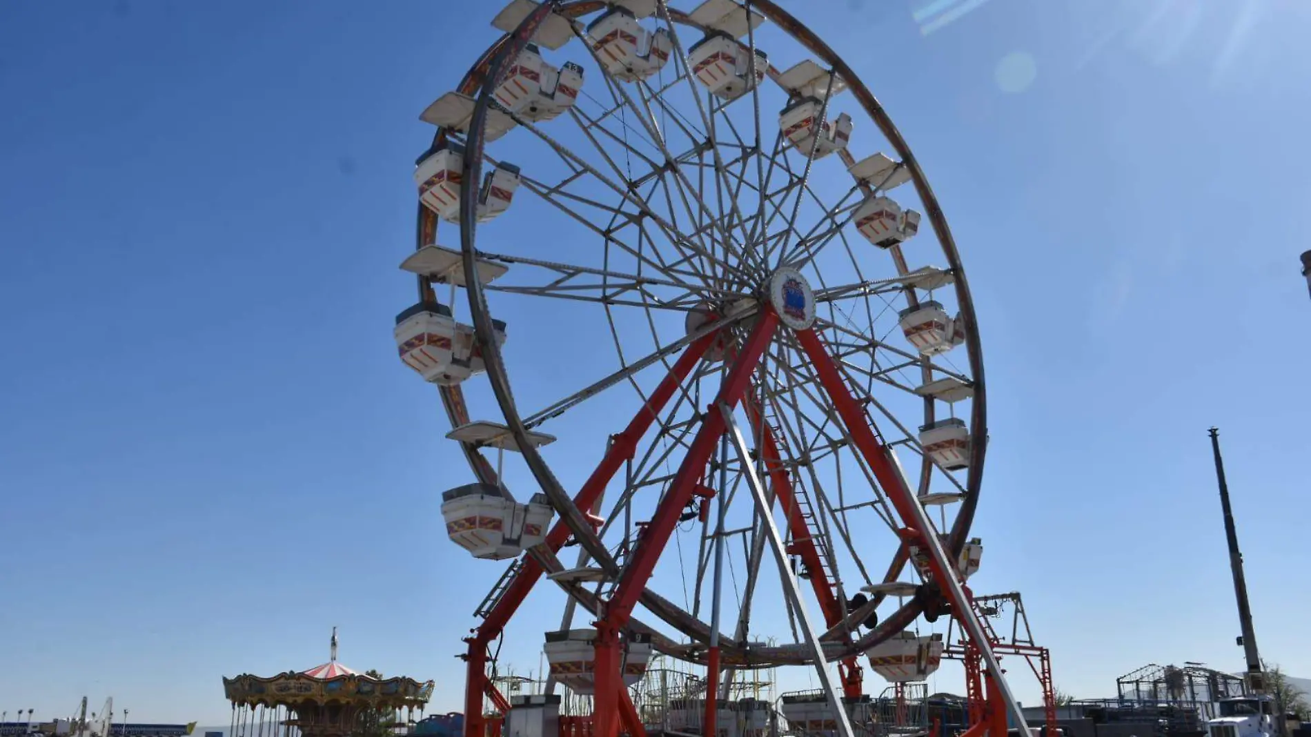 rueda de la fortuna juego atracciones feria santa rita 2'24